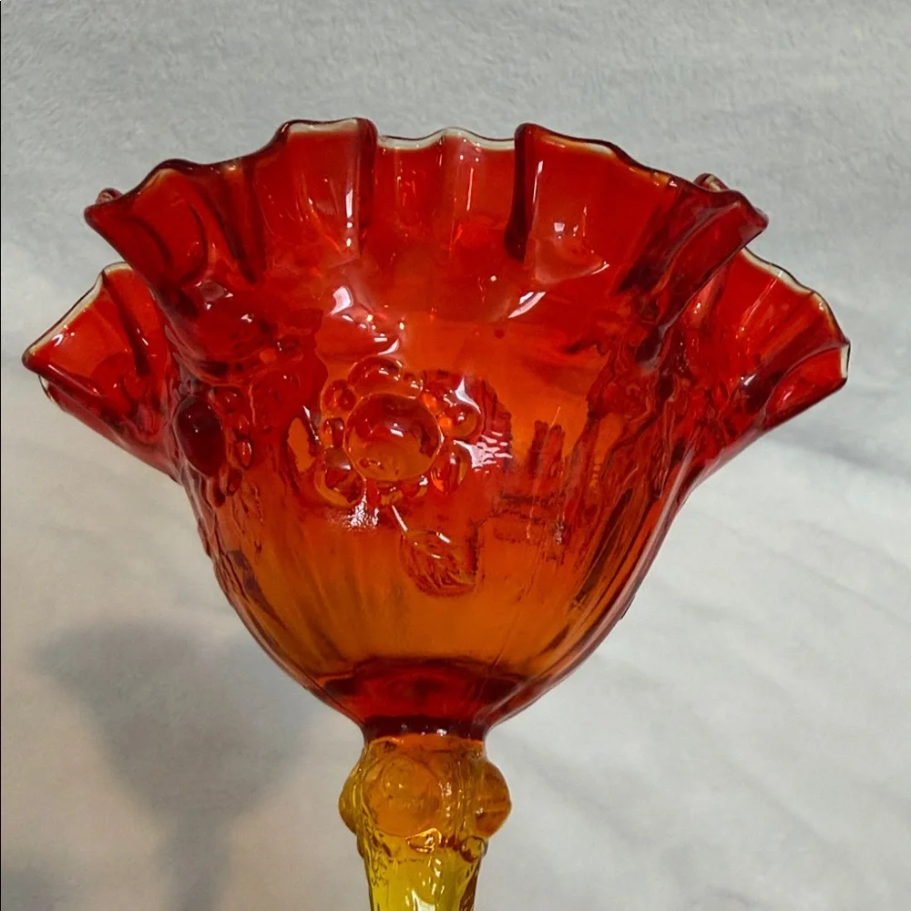 Fenton Ambèrina Ruffled Glass Thumbprint 6inch Pedestal Compote